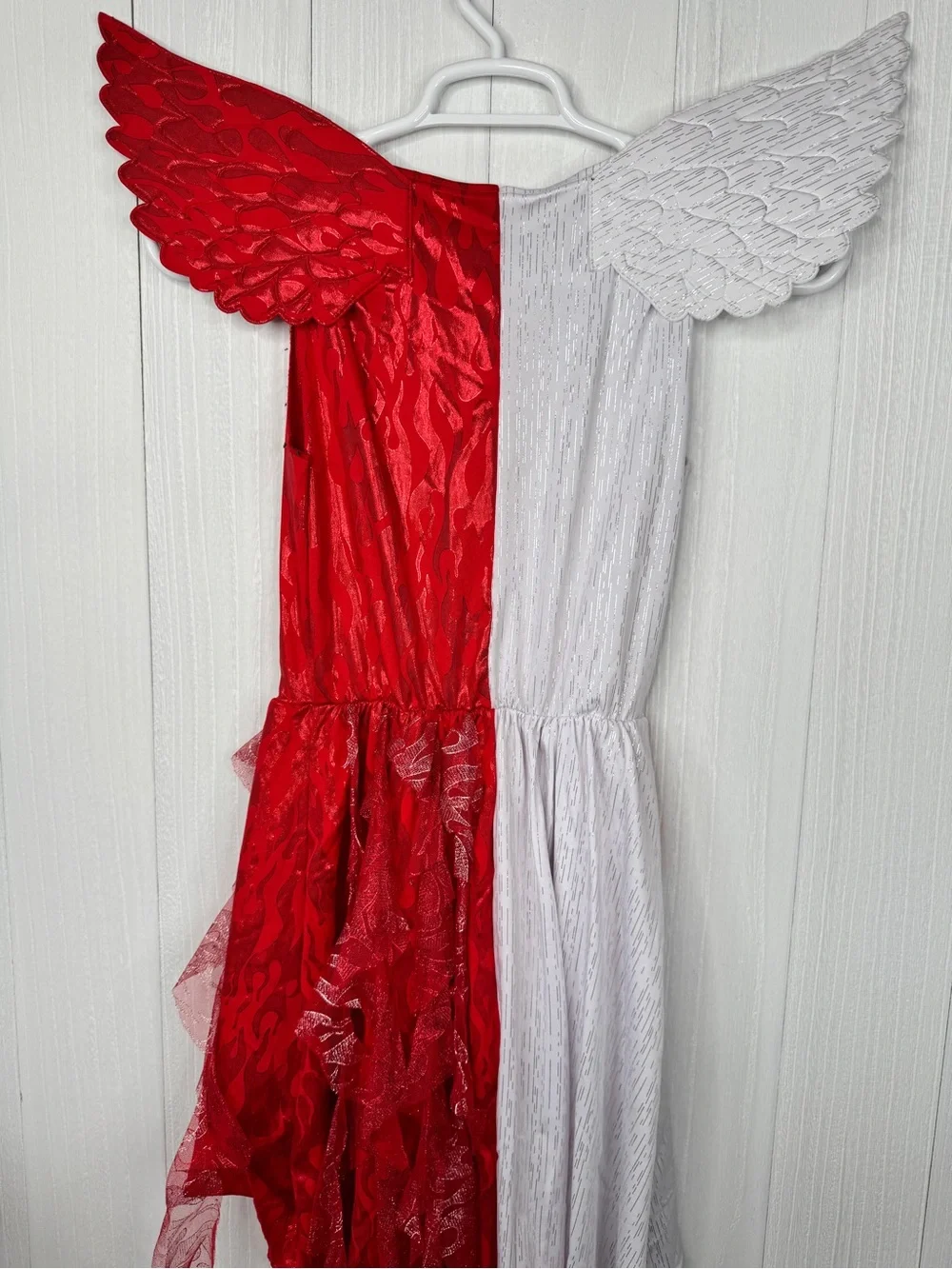 Spirit Halloween Adult Devilish Angel Costume with Wings - Picture 7 of 10